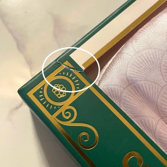 Wicked Glinda Self-Care Collection: Satin Sleep Set, Hair Towel, Spa Headband - Picture 14 of 16